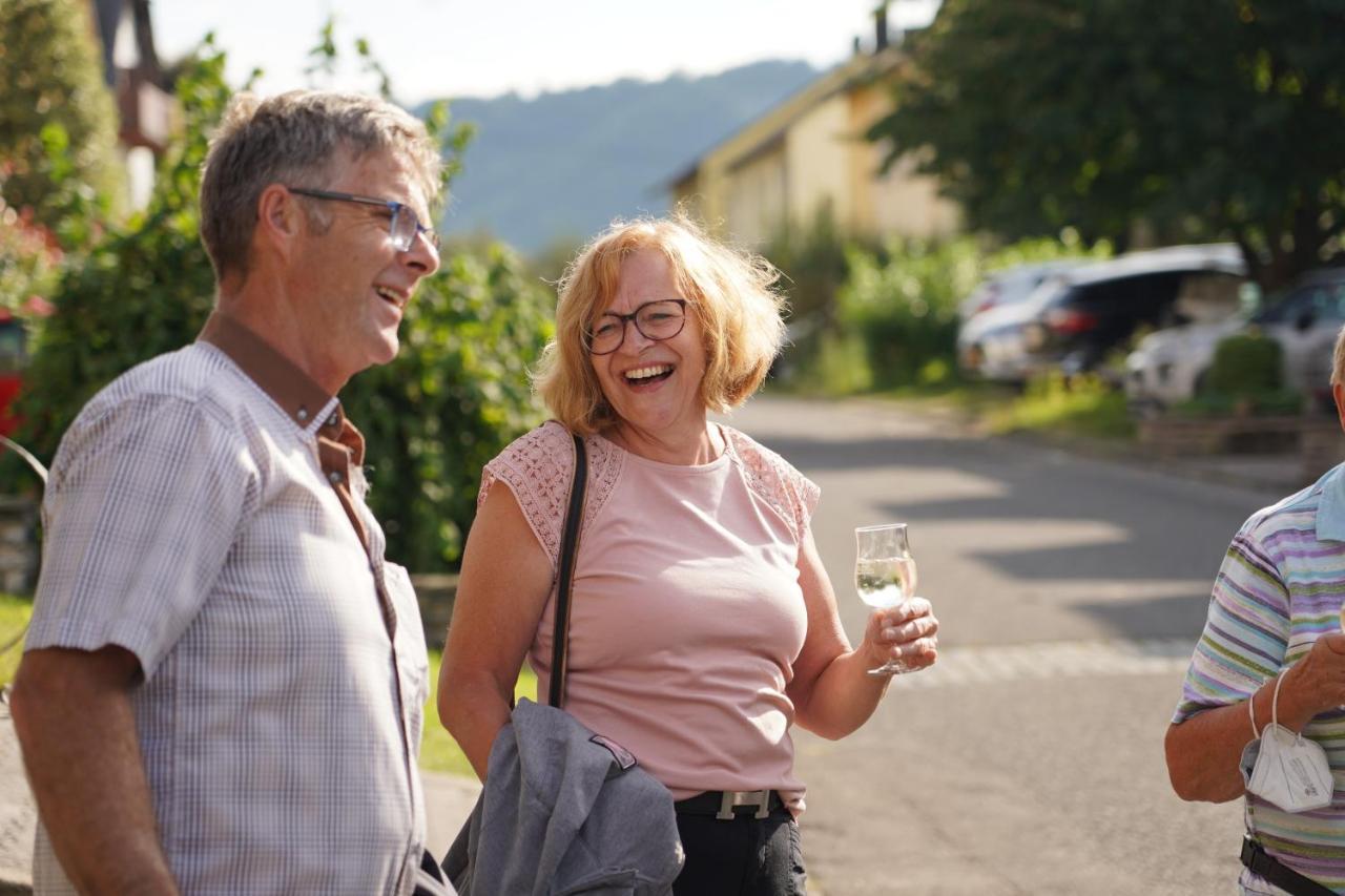 Ferienweingut Hirschen Schulstrasse Bed and Breakfast Burg  Exteriör bild