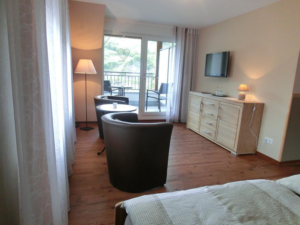 Ferienweingut Hirschen Schulstrasse Bed and Breakfast Burg  Rum bild